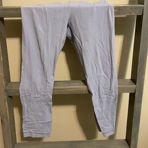 Lululemon Capri leggings periwinkle size 6 excellent condition